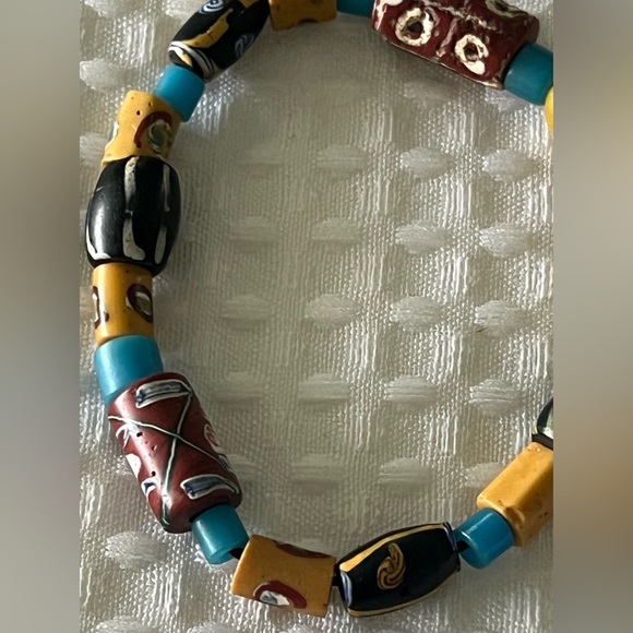 Authentic AFRICAN Trade bead bracelet-strong  stretchy - Picture 2 of 4